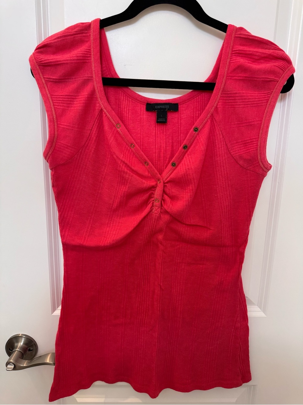 Express Bright Pink Ribbed V-Neck Tank with Snap Detail